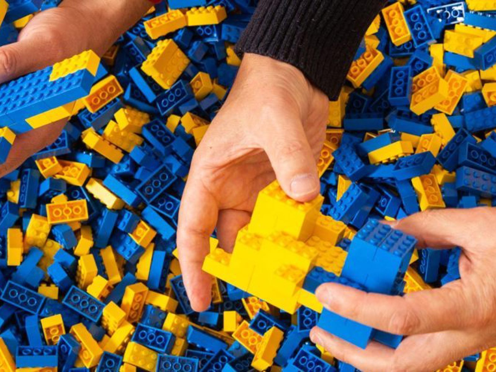 Lego Header Photo Credit Bricks Mcgee (1)