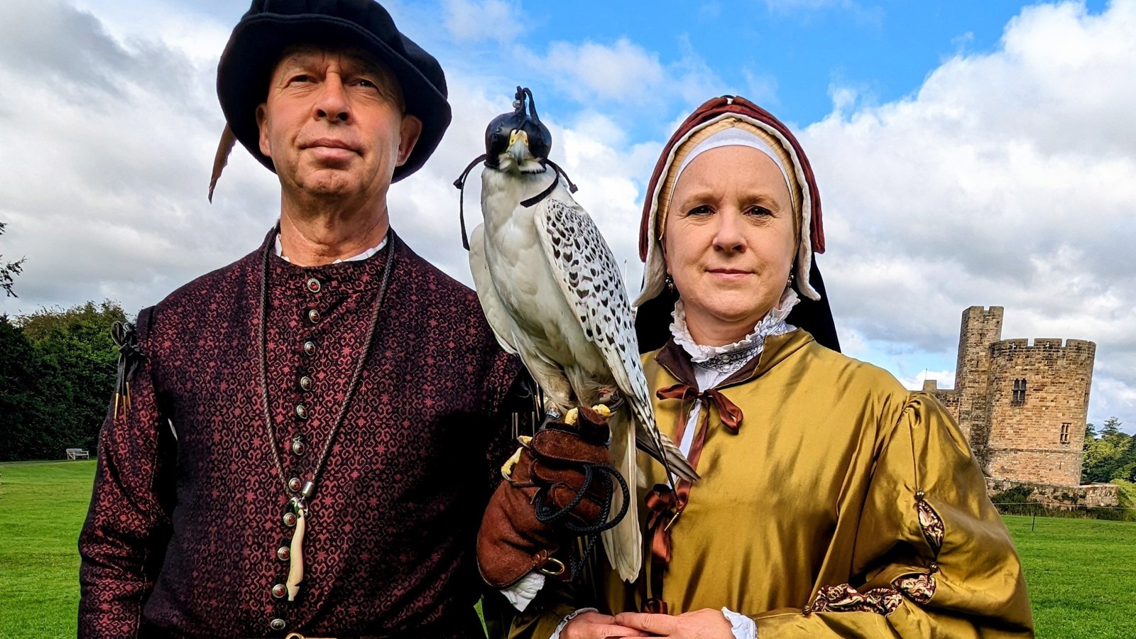 Tudor Falconry (1)